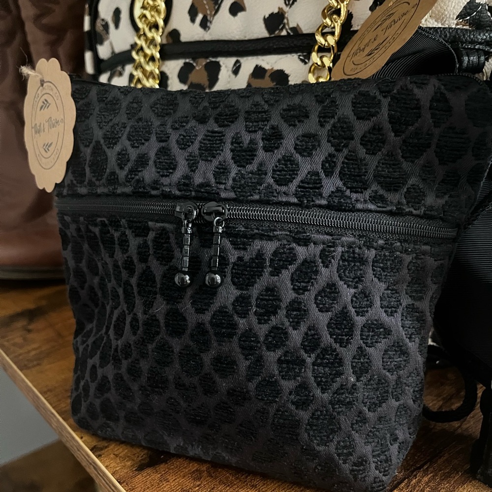 Maruka Design Bag, Crossbody, Black with Subtle Animal Print *LIKE NEW*